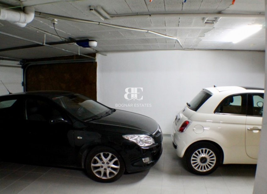 Resale - Villa -
La Nucía - Urbanizaciones