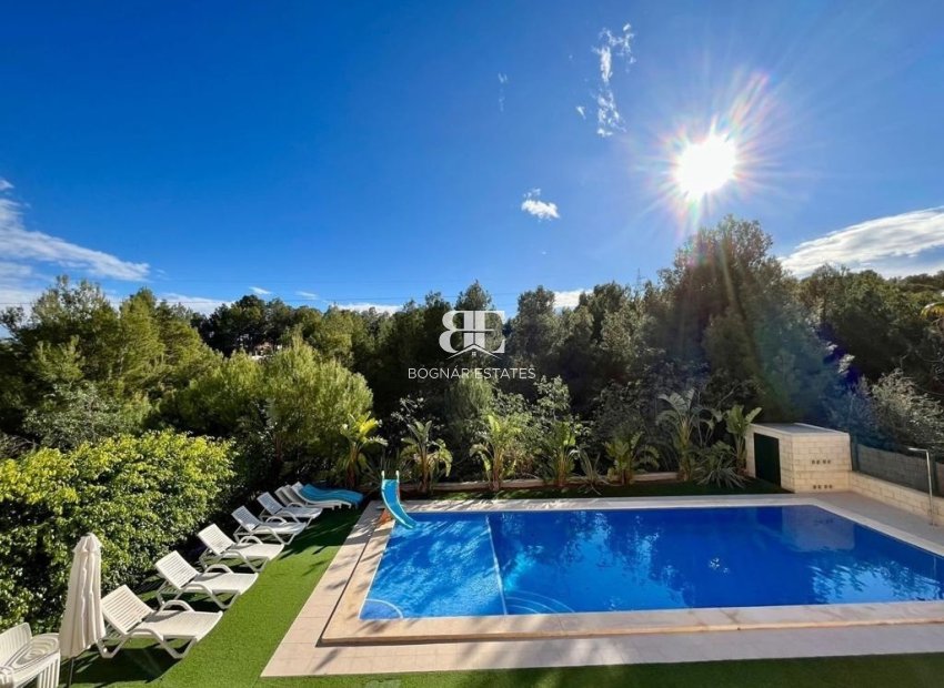 Resale - Villa -
La Nucía