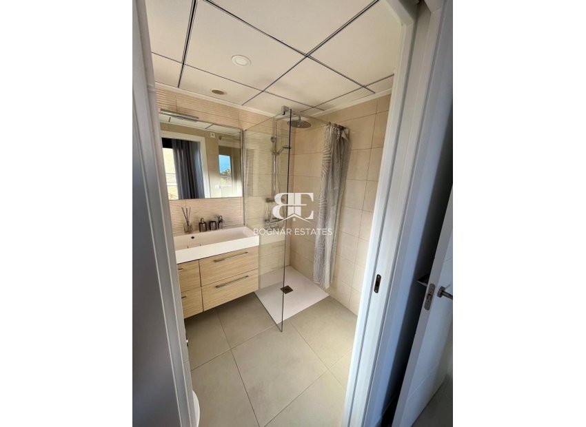 Resale - Villa -
La Nucía