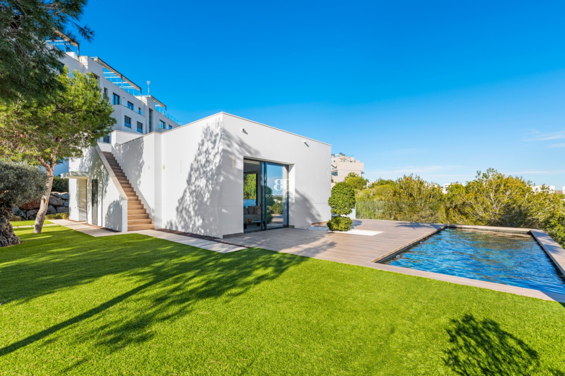 Resale - Villa -
Las Colinas Golf Resort - Las Colinas golf