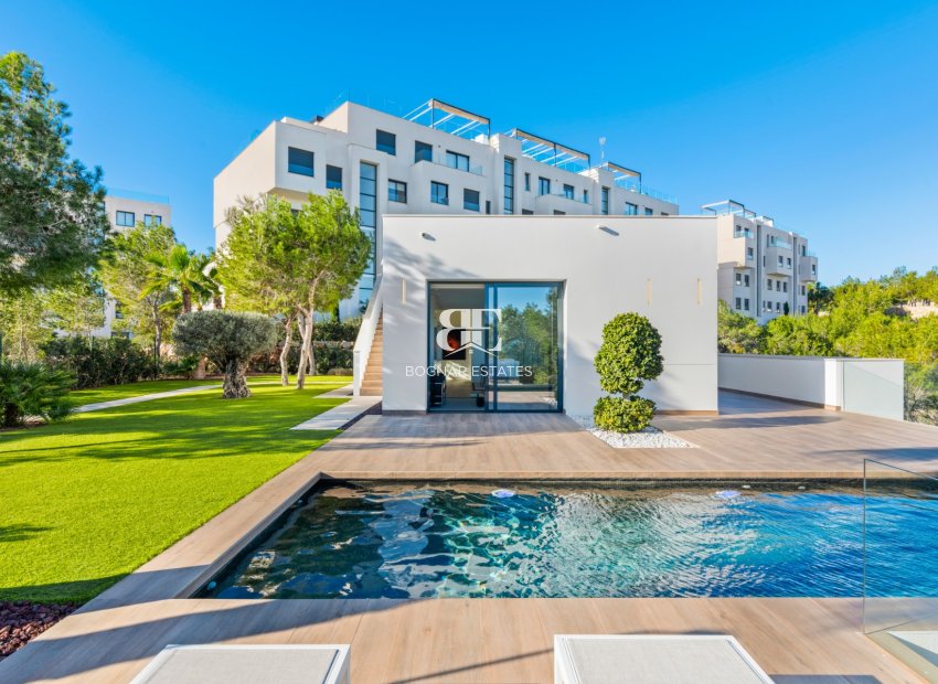 Resale - Villa -
Las Colinas Golf Resort - Las Colinas golf