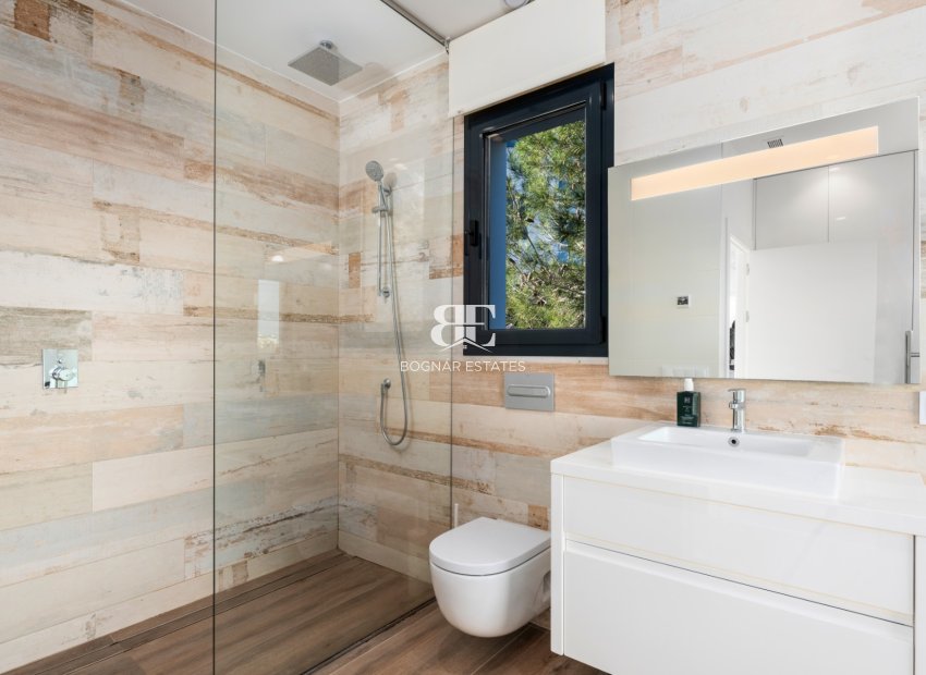 Resale - Villa -
Las Colinas Golf Resort - Las Colinas golf