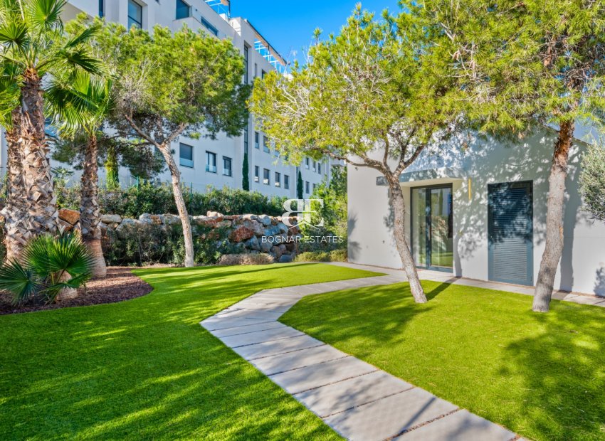 Resale - Villa -
Las Colinas Golf Resort - Las Colinas golf