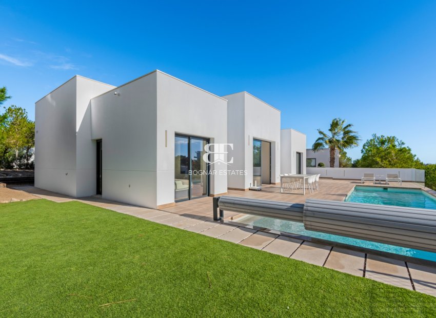 Resale - Villa -
Las Colinas Golf Resort - Las Colinas golf