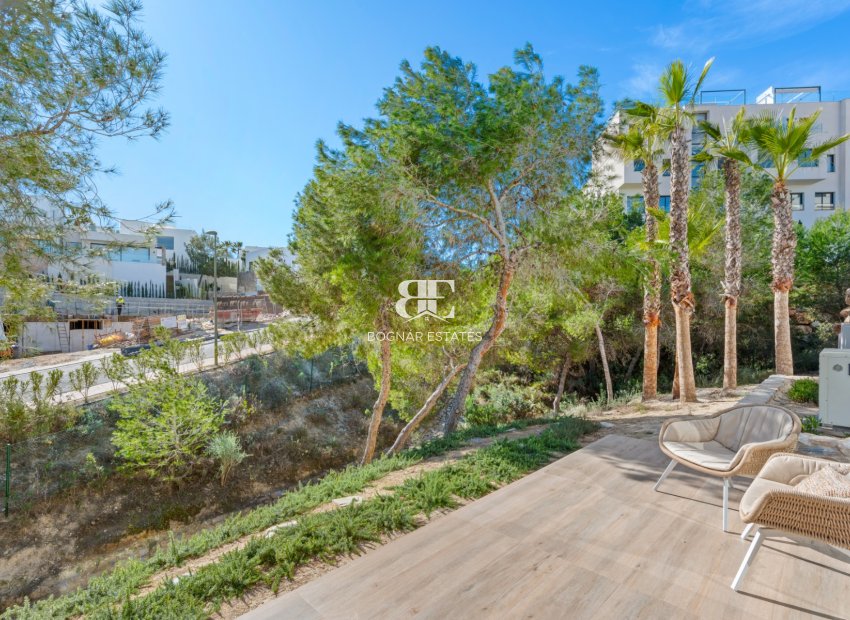 Resale - Villa -
Las Colinas Golf Resort - Las Colinas golf