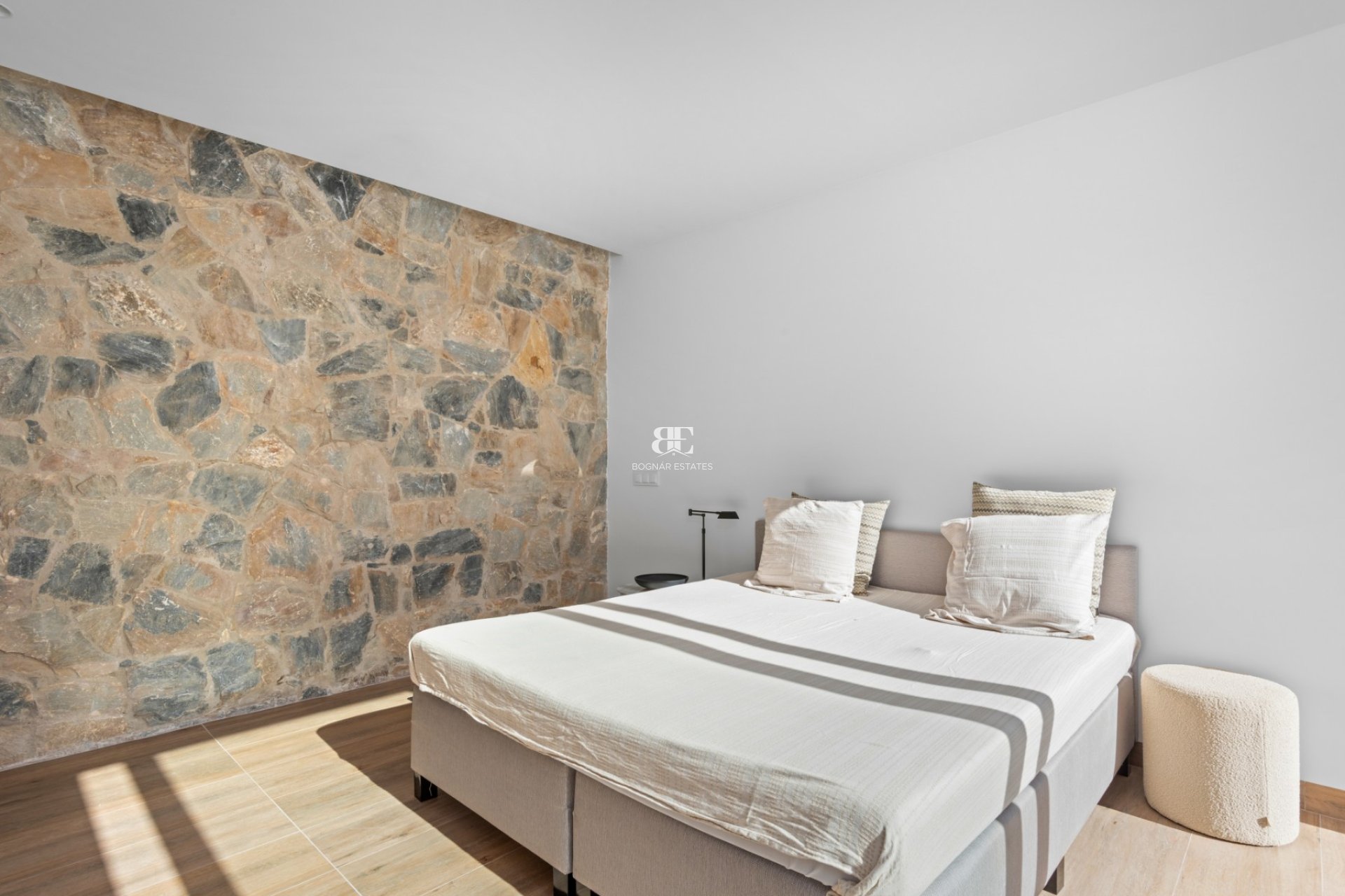 Resale - Villa -
Las Colinas Golf Resort - Las Colinas golf