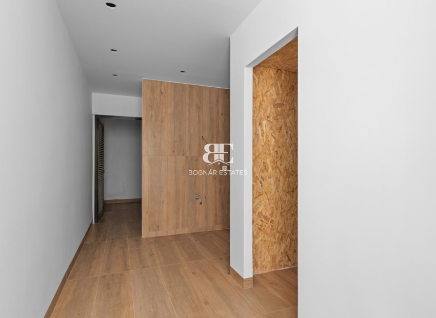 Resale - Villa -
Las Colinas Golf Resort - Las Colinas golf