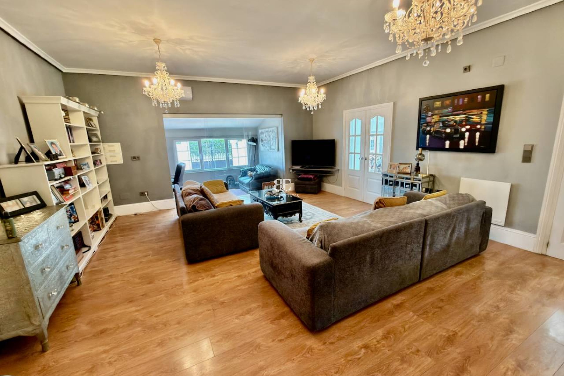 Resale - Villa -
Las Heredades - Heredades