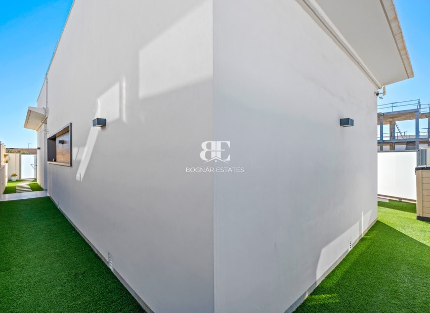 Resale - Villa -
Los Alcazares - Euroroda