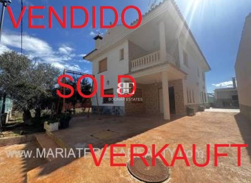 Resale - Villa -
Los Alcazares - La Bahia Bella