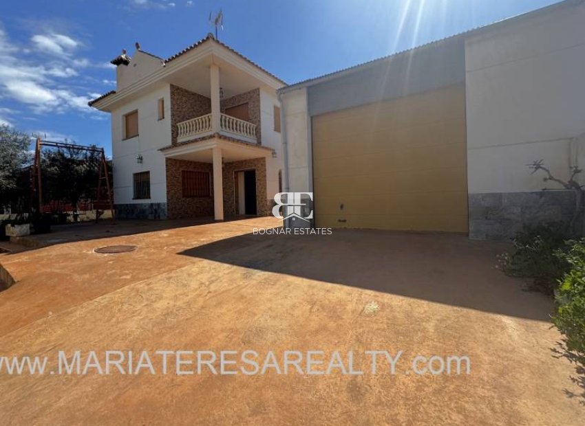 Resale - Villa -
Los Alcazares - La Bahia Bella