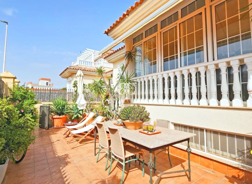 Resale - Villa -
Los Alcazares - Lomas del Rame