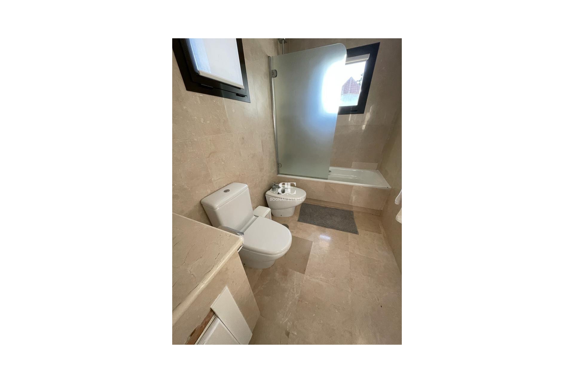 Resale - Villa -
Los Alcazares - Roda