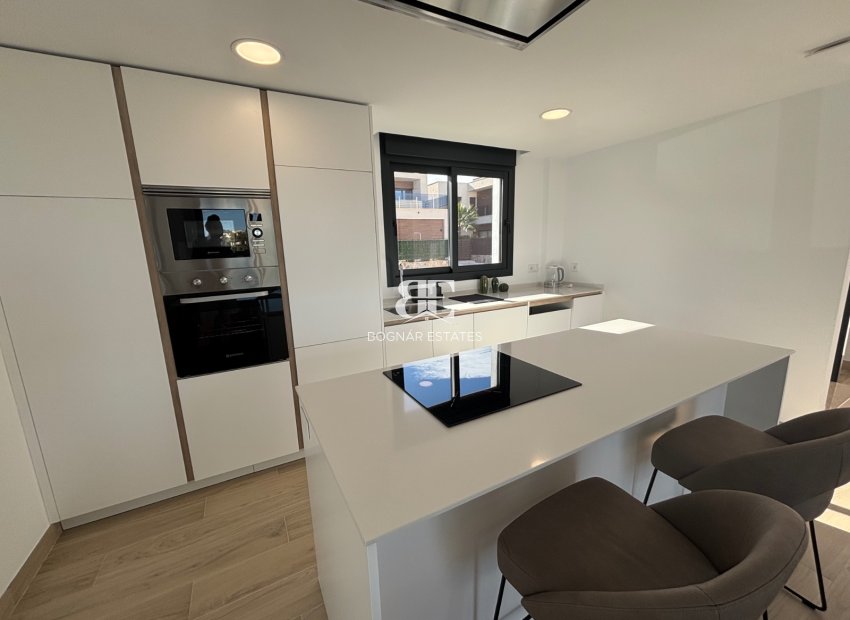 Resale - Villa -
Los Alcazares - Roda