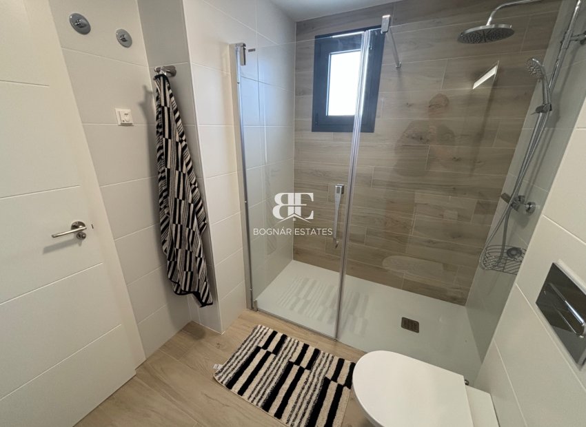 Resale - Villa -
Los Alcazares - Roda