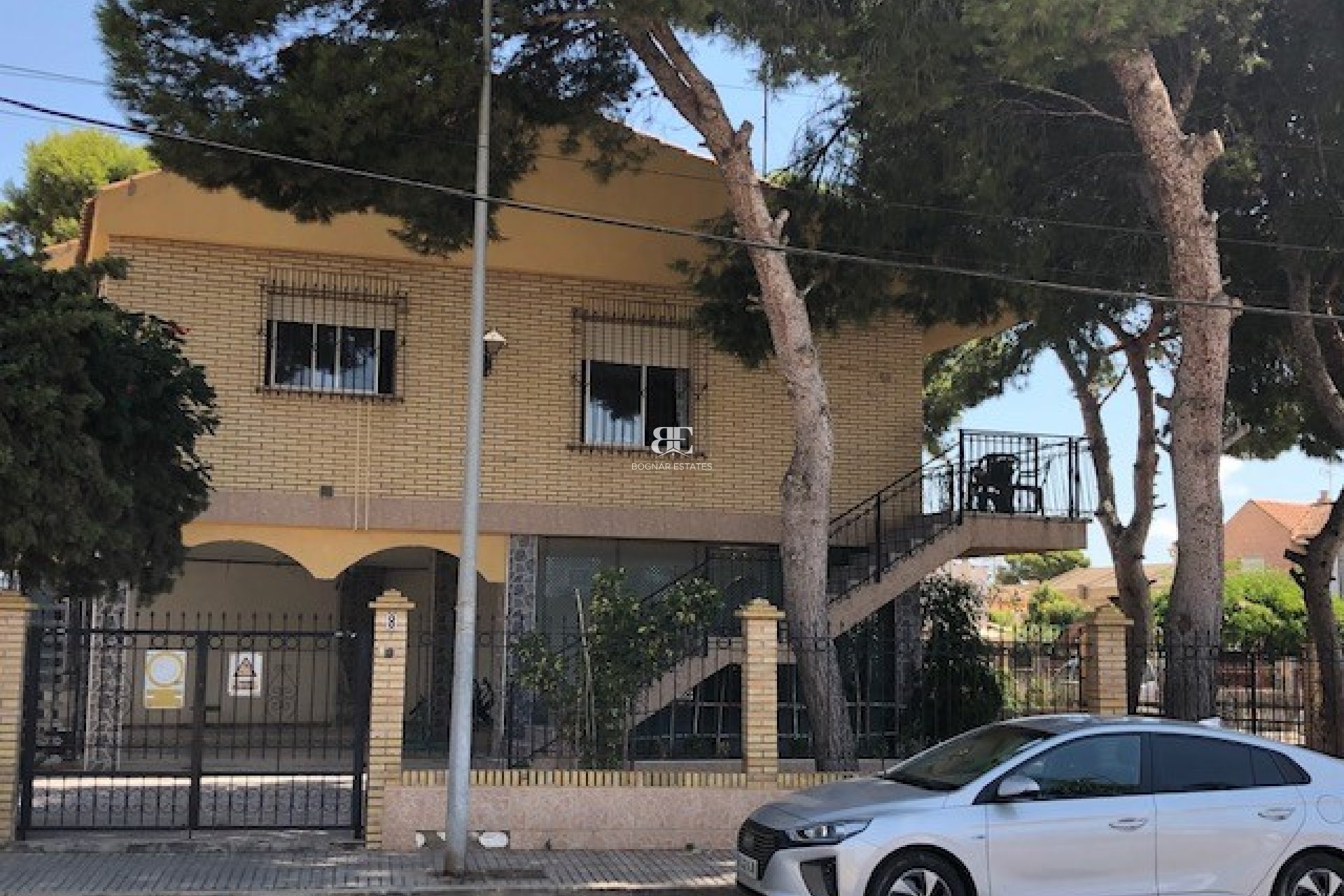 Resale - Villa -
Los Alcazares