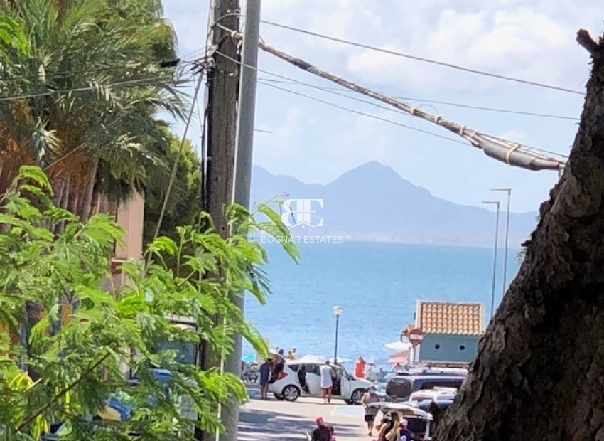 Resale - Villa -
Los Alcazares