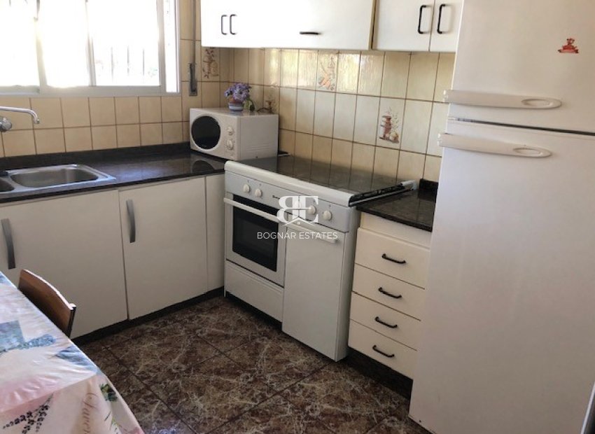 Resale - Villa -
Los Alcazares