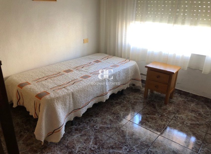 Resale - Villa -
Los Alcazares