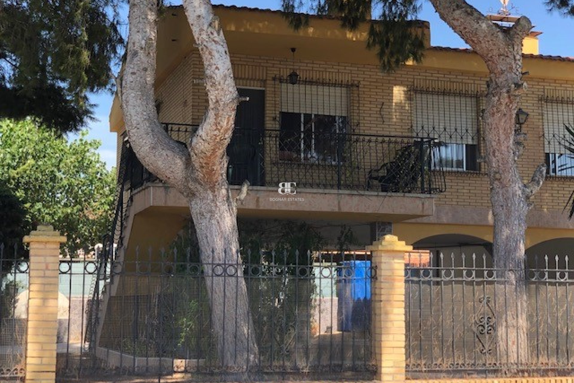 Resale - Villa -
Los Alcazares