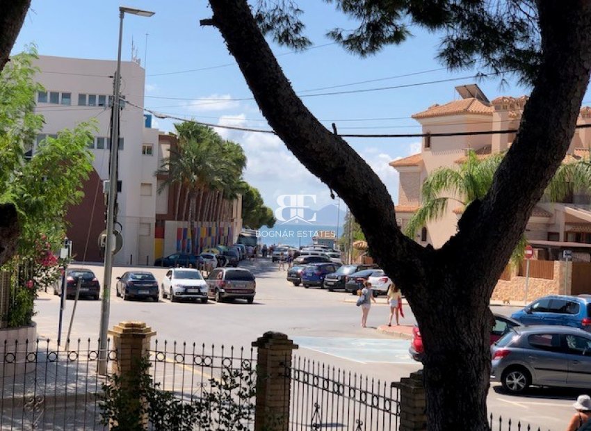 Resale - Villa -
Los Alcazares