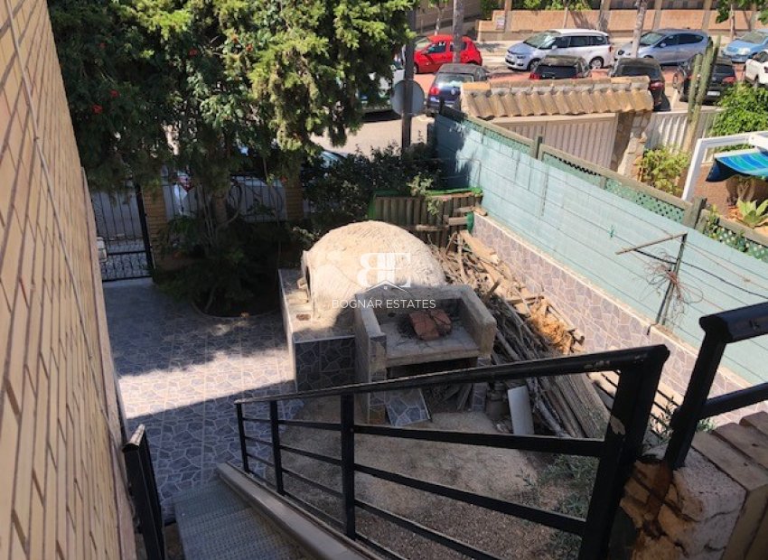 Resale - Villa -
Los Alcazares