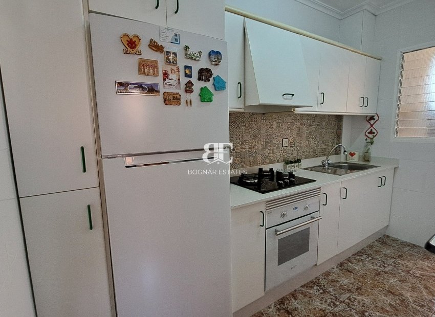 Resale - Villa -
Los Alcazares