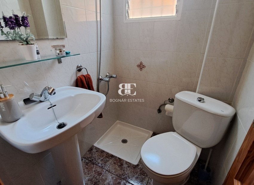 Resale - Villa -
Los Alcazares