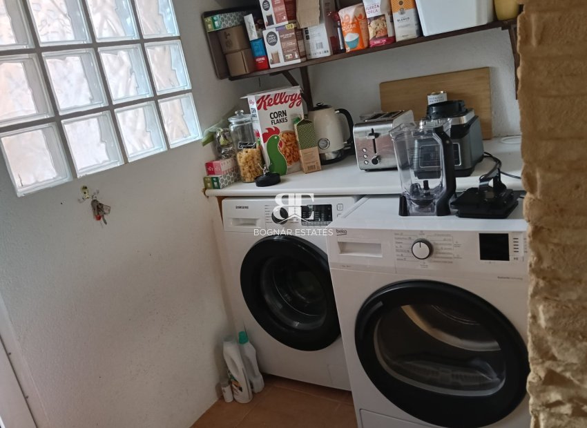 Resale - Villa -
Los Montesinos - La Herrada