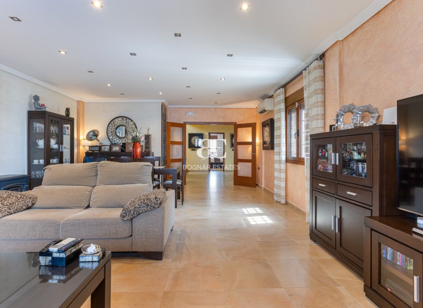 Resale - Villa -
Los Montesinos - La Herrada