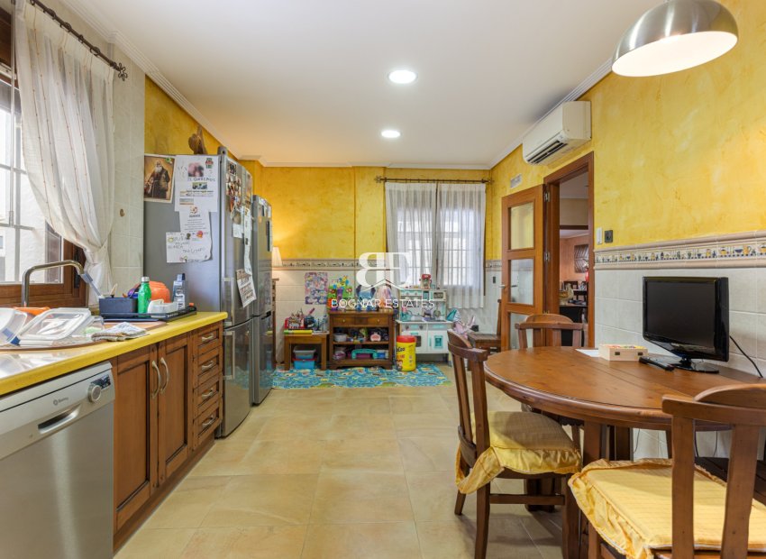 Resale - Villa -
Los Montesinos - La Herrada