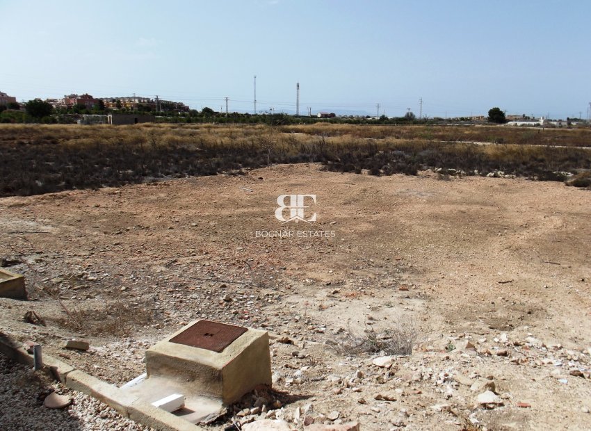 Resale - Villa -
Los Montesinos - La Herrada