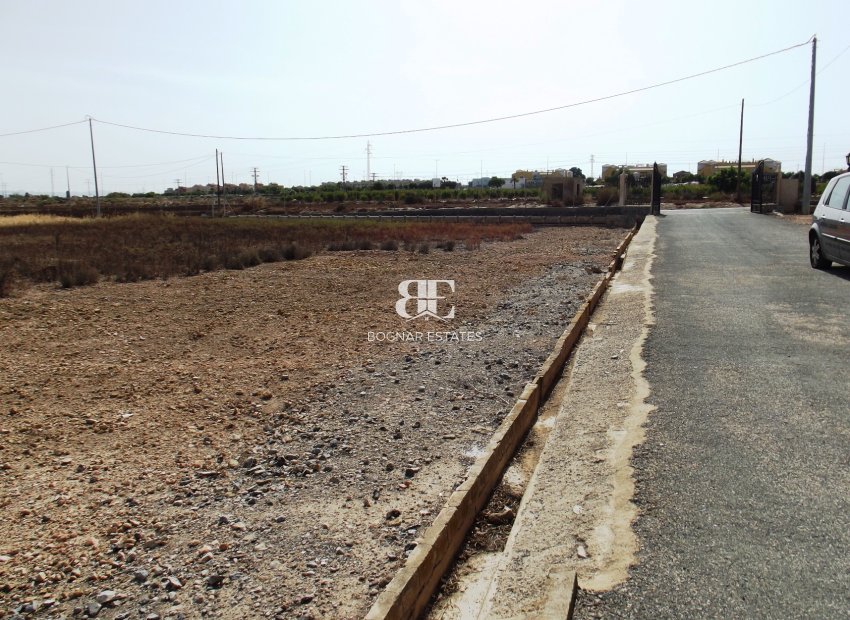 Resale - Villa -
Los Montesinos - La Herrada