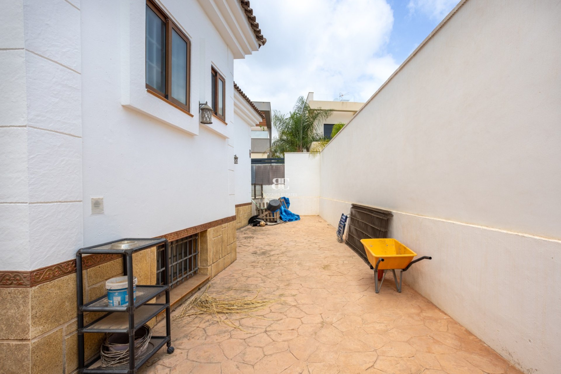 Resale - Villa -
Los Montesinos - La Herrada