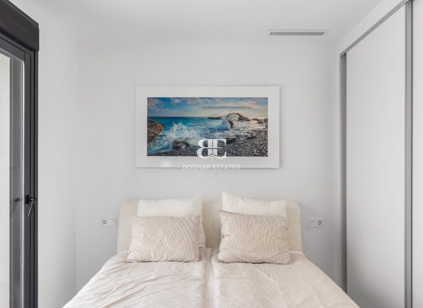 Resale - Villa -
Los Montesinos - La Herrada