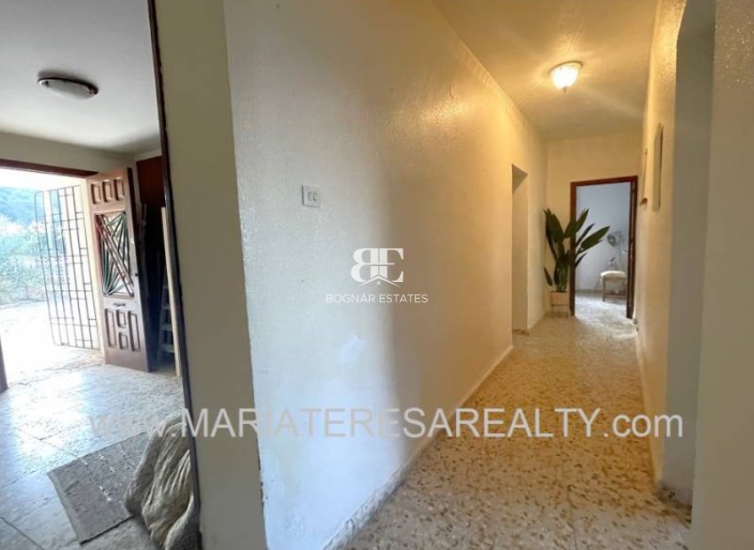 Resale - Villa -
Los Urrutias - Center