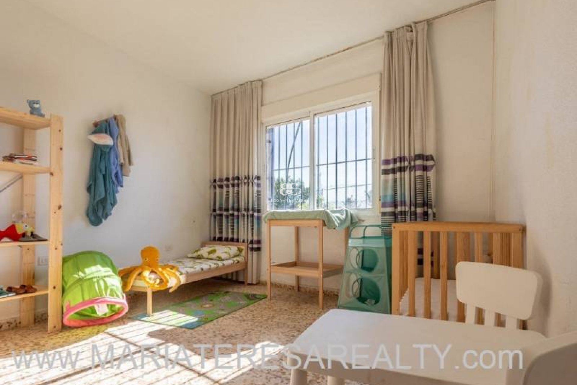 Resale - Villa -
Los Urrutias - Center