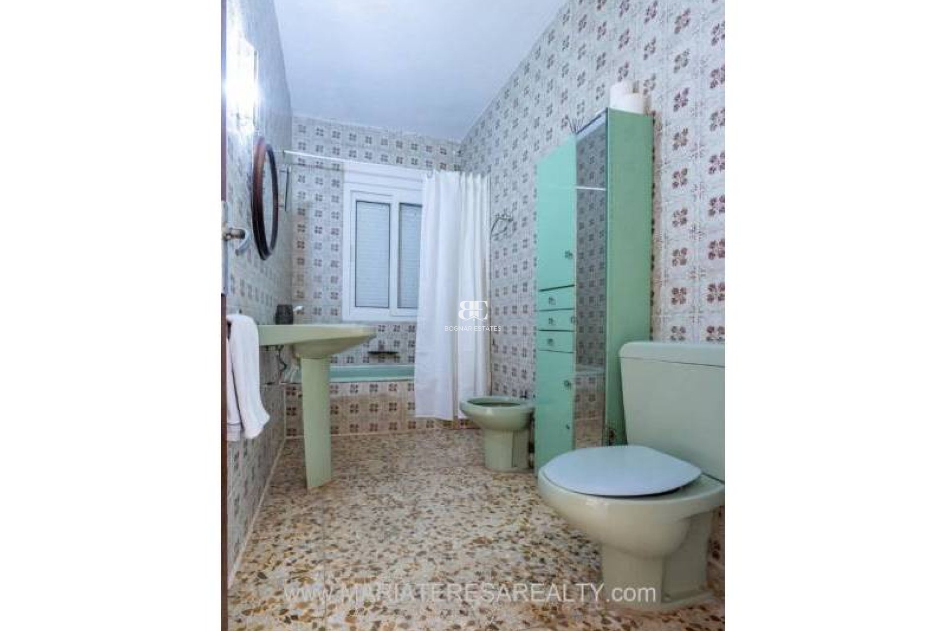 Resale - Villa -
Los Urrutias - Center