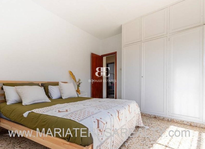 Resale - Villa -
Los Urrutias - Center