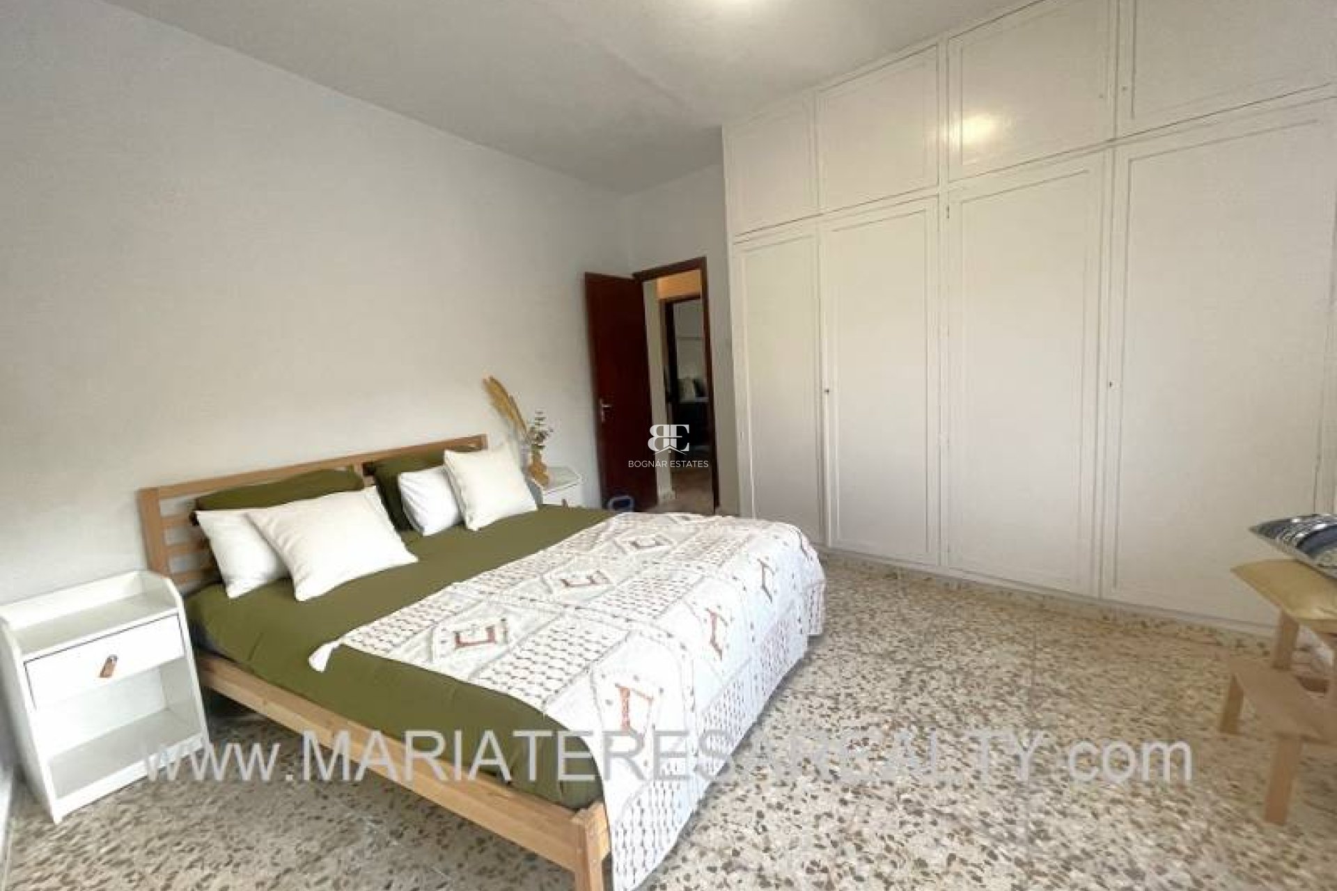 Resale - Villa -
Los Urrutias - Center