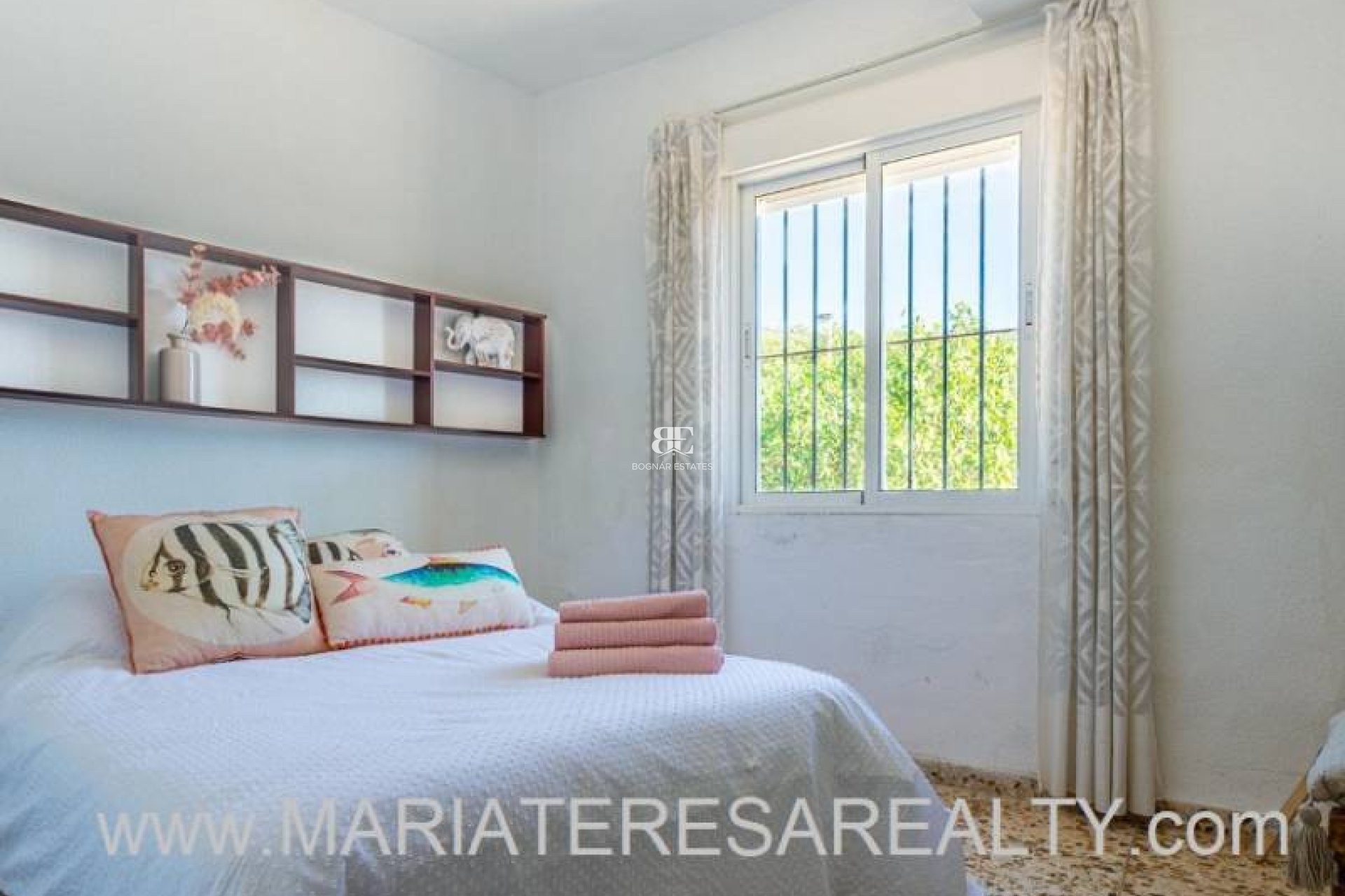 Resale - Villa -
Los Urrutias - Center