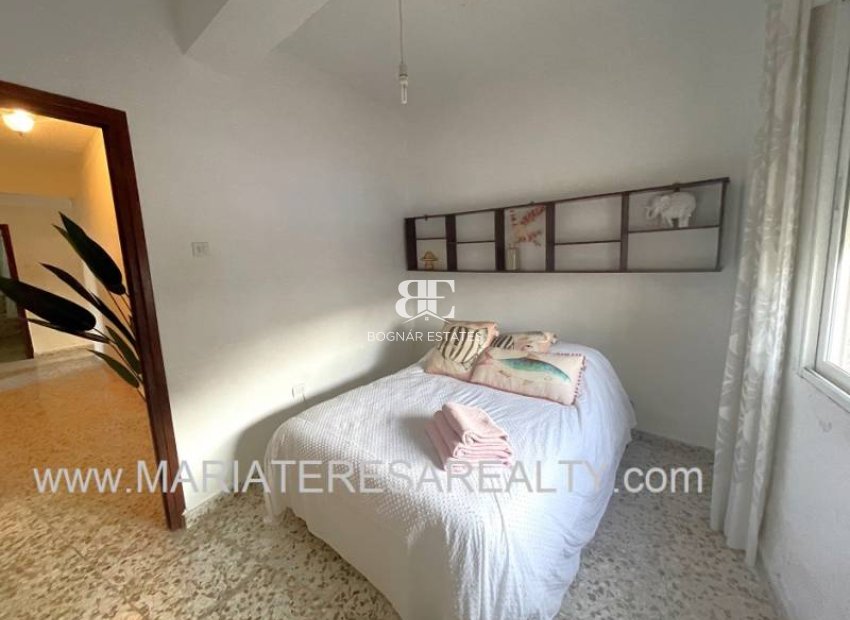 Resale - Villa -
Los Urrutias - Center