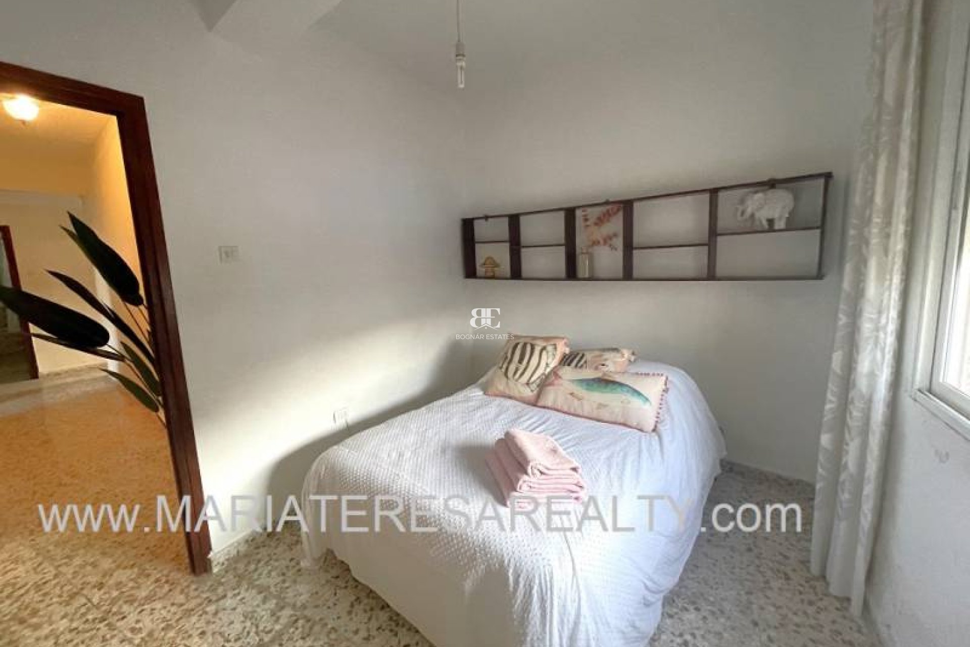 Resale - Villa -
Los Urrutias - Center