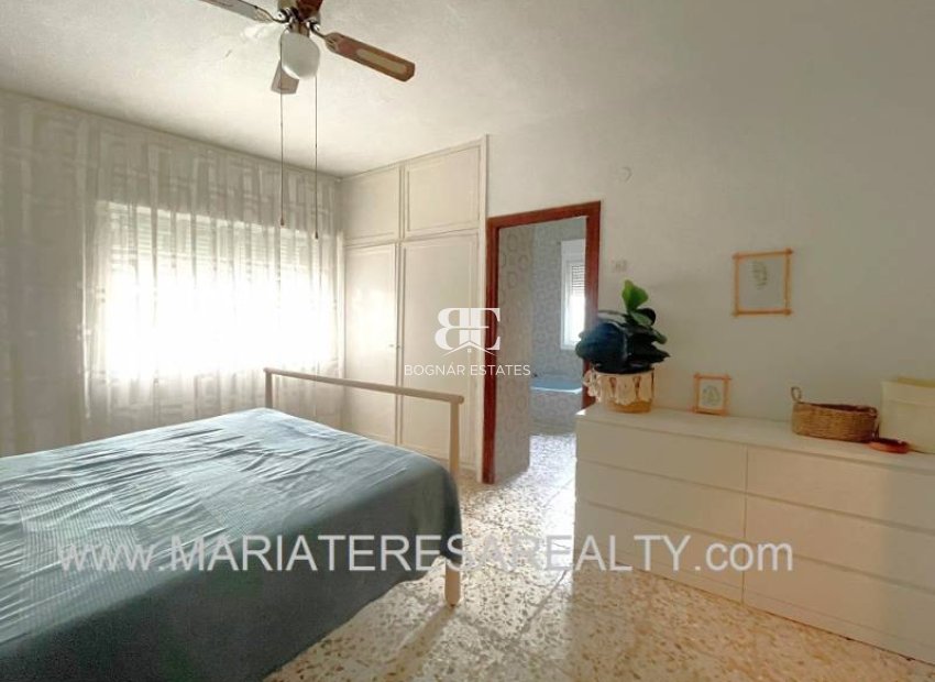 Resale - Villa -
Los Urrutias - Center