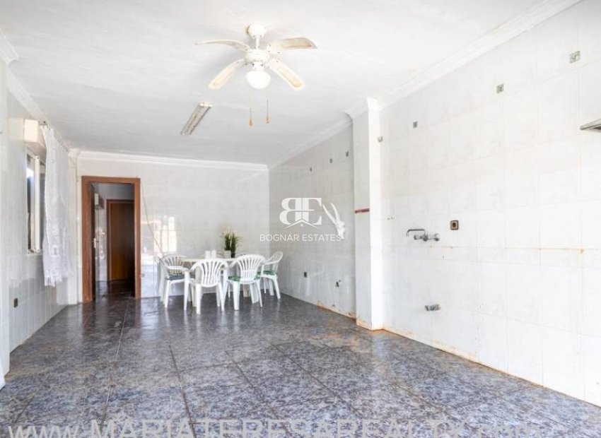 Resale - Villa -
Los Urrutias - Center