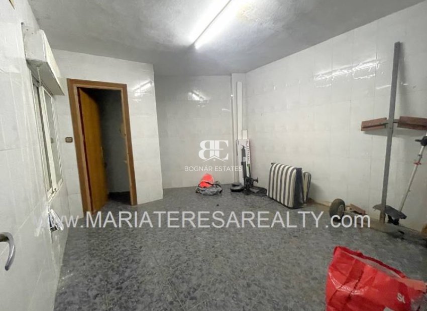 Resale - Villa -
Los Urrutias - Center