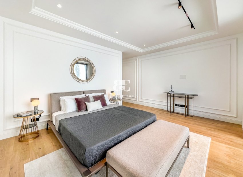 Resale - Villa -
Marbella - Golden Mile