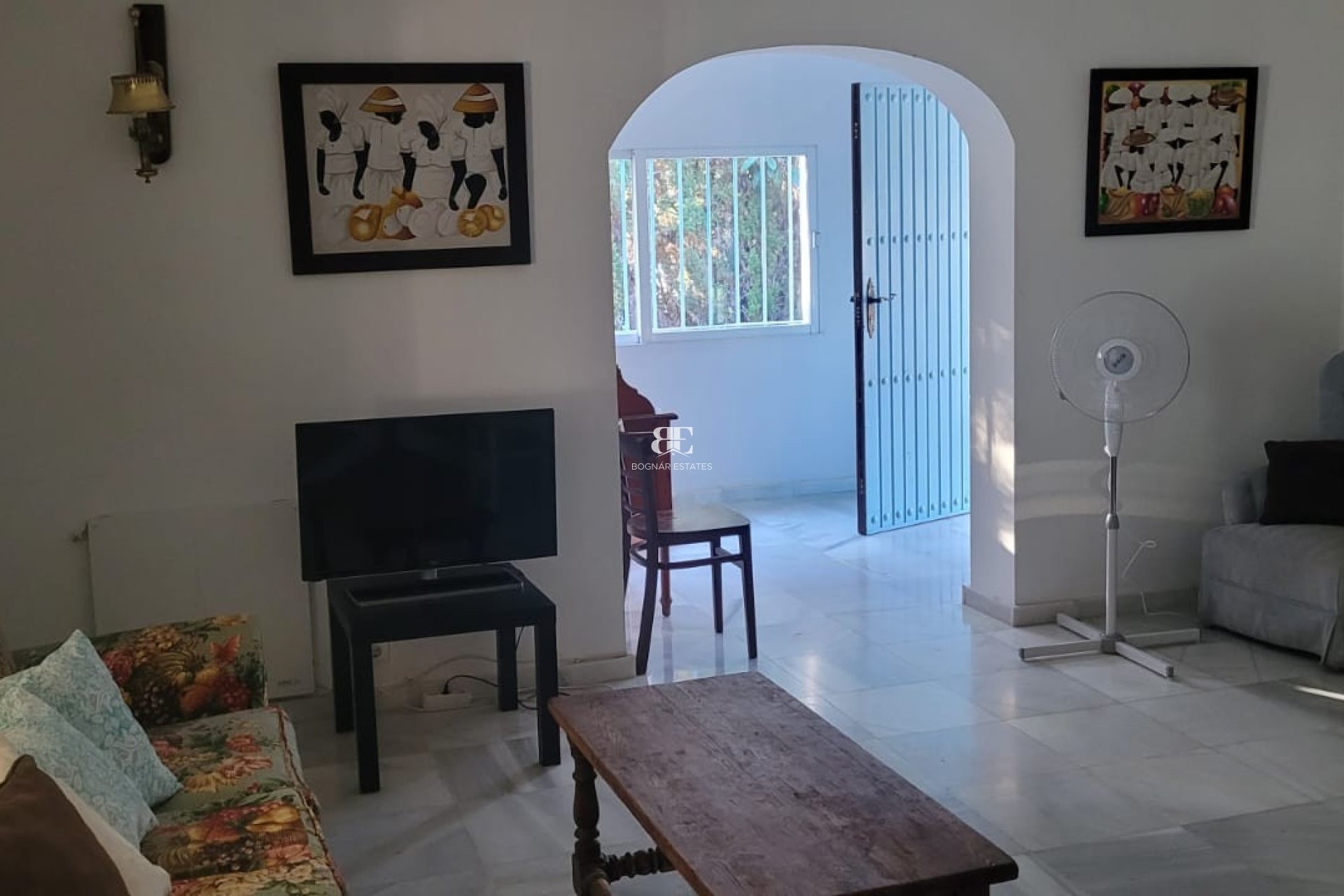 Resale - Villa -
Marbella - Las Chapas