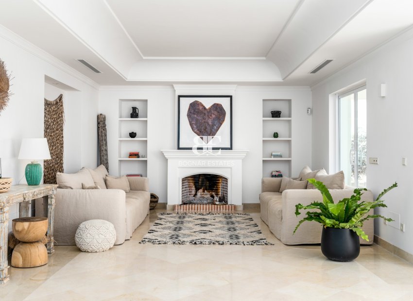 Resale - Villa -
Marbella - Los Monteros