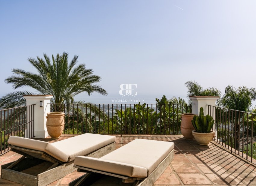 Resale - Villa -
Marbella - Los Monteros